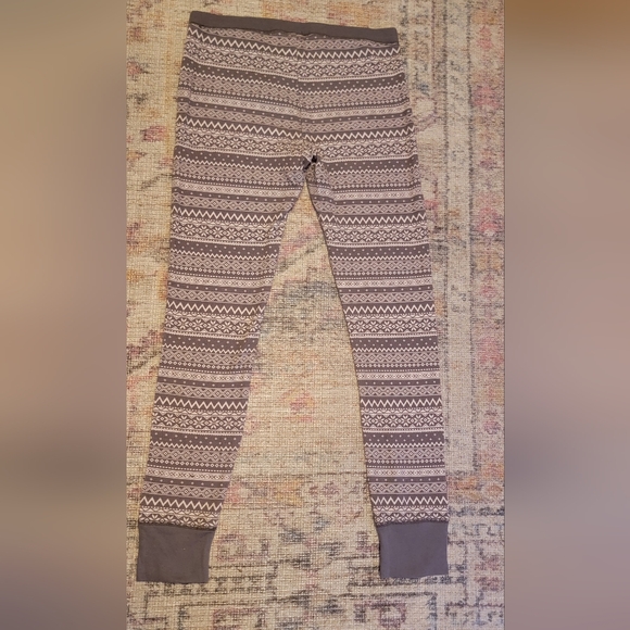 Old Navy Grey Patterned Waffle Knit Women's Leggings Size M - Picture 2 of 2